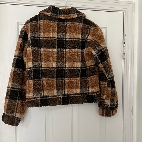 WARM SHERPA JACKET - Picture 4 of 5